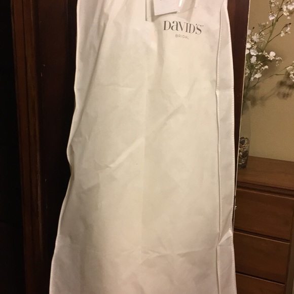 Ivory Wedding Dress - Picture 5 of 6